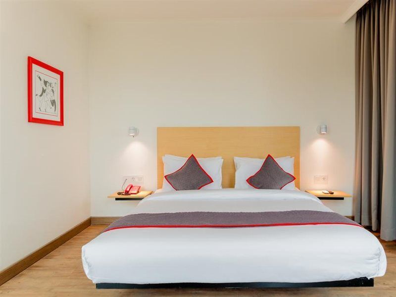Hotel Oyo Townhouse 2 Gunung Sahari Near Rs Hermina Kemayoran